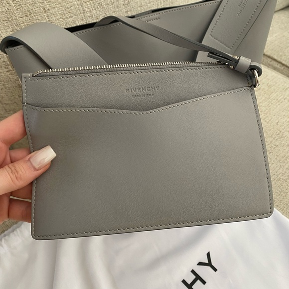 Authentic Givenchy Infinity Bucket Bag - Picture 8 of 12